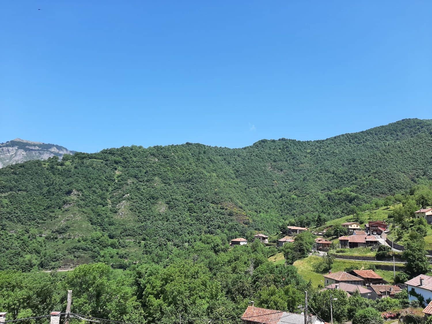 3 soveværelse Byhus til salg i Oseja de Sajambre med garage - € 85.000 (Ref: 6221417)