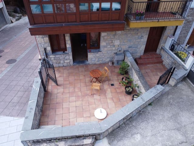 Commercial for sale in Pola de Somiedo, Somiedo - € 90,000 (Ref: 6269903)