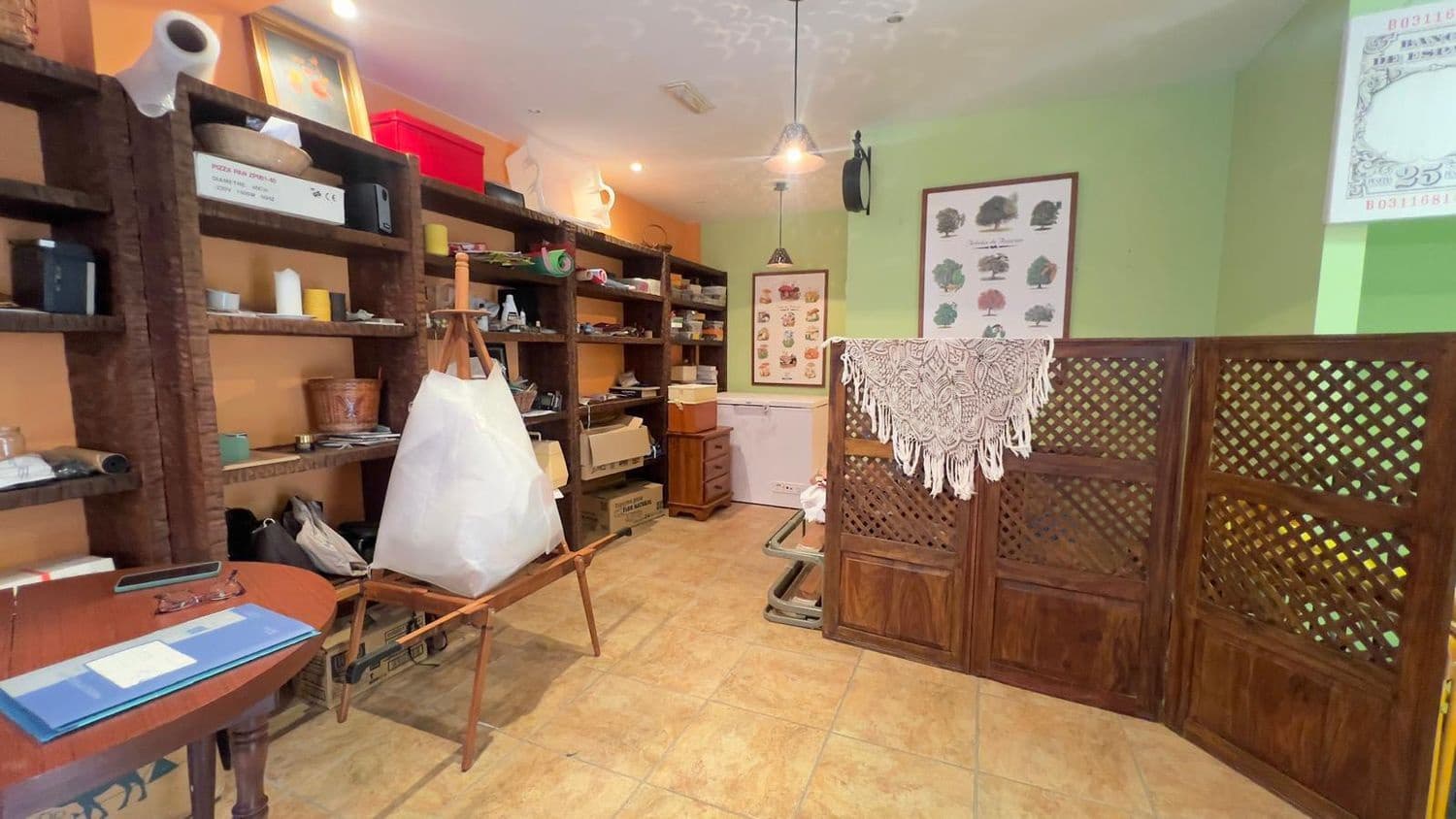 Commercieel te koop in Somiedo - € 90.000 (Ref: 6269903)