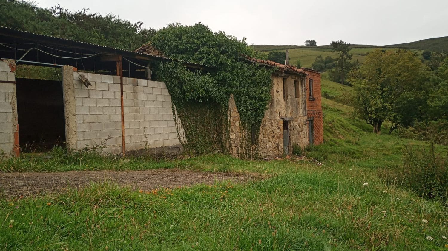 1 bedroom Finca/Country House for sale in Siero - € 63,000 (Ref: 6289933)