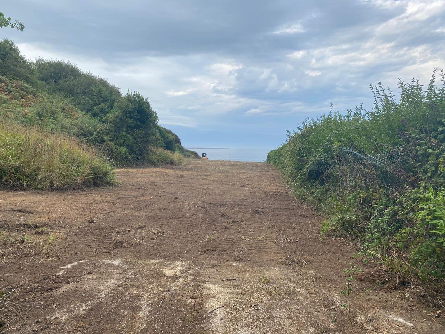 Grunde uden byggetilladelser til leje i Gijon - € 650 (Ref: 6560996)