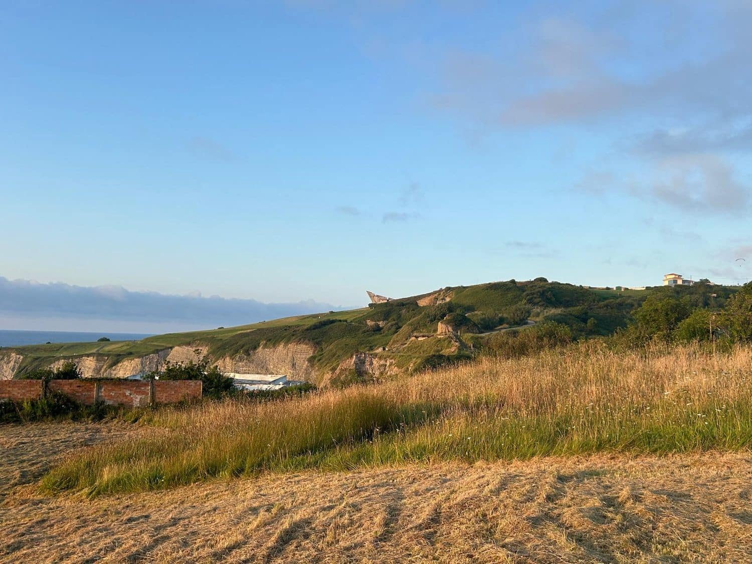 Grunde uden byggetilladelser til leje i Gijon - € 650 (Ref: 6560996)