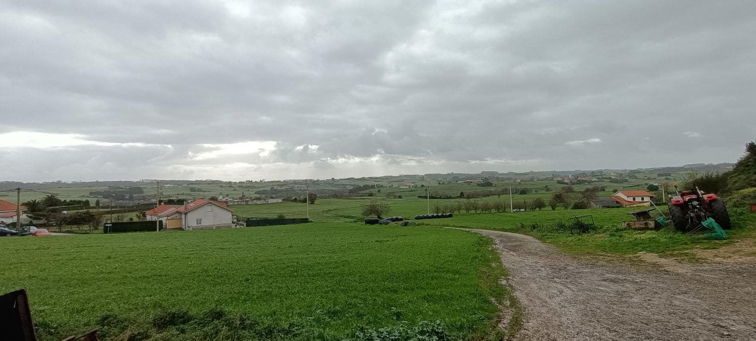 Ubebygd land til salgs i Gozon - € 198 000 (Ref: 6561065)