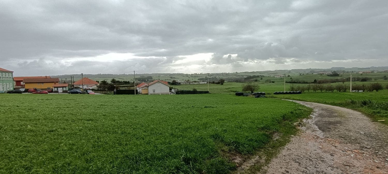 Ubebygd land til salgs i Gozon - € 198 000 (Ref: 6561065)