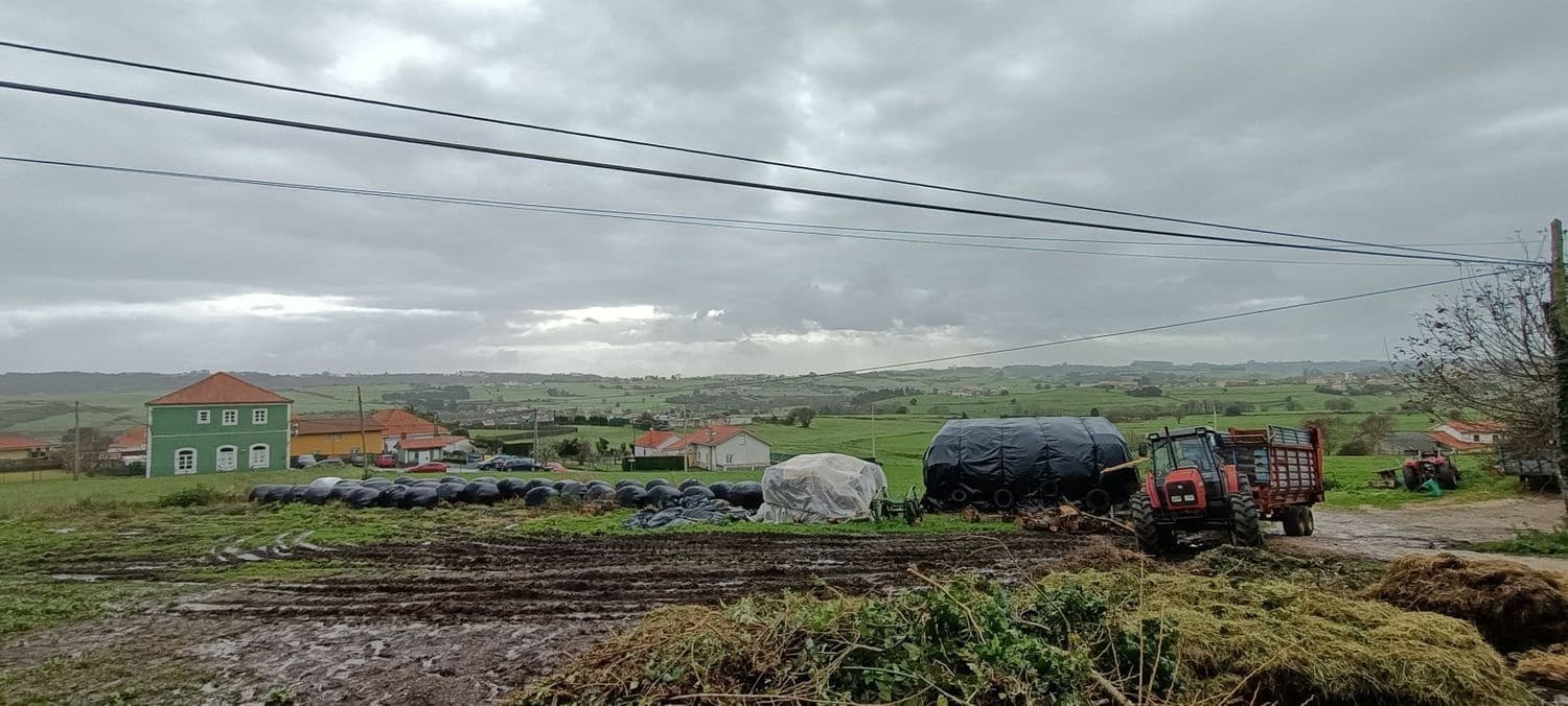 Ubebygd land til salgs i Gozon - € 198 000 (Ref: 6561065)