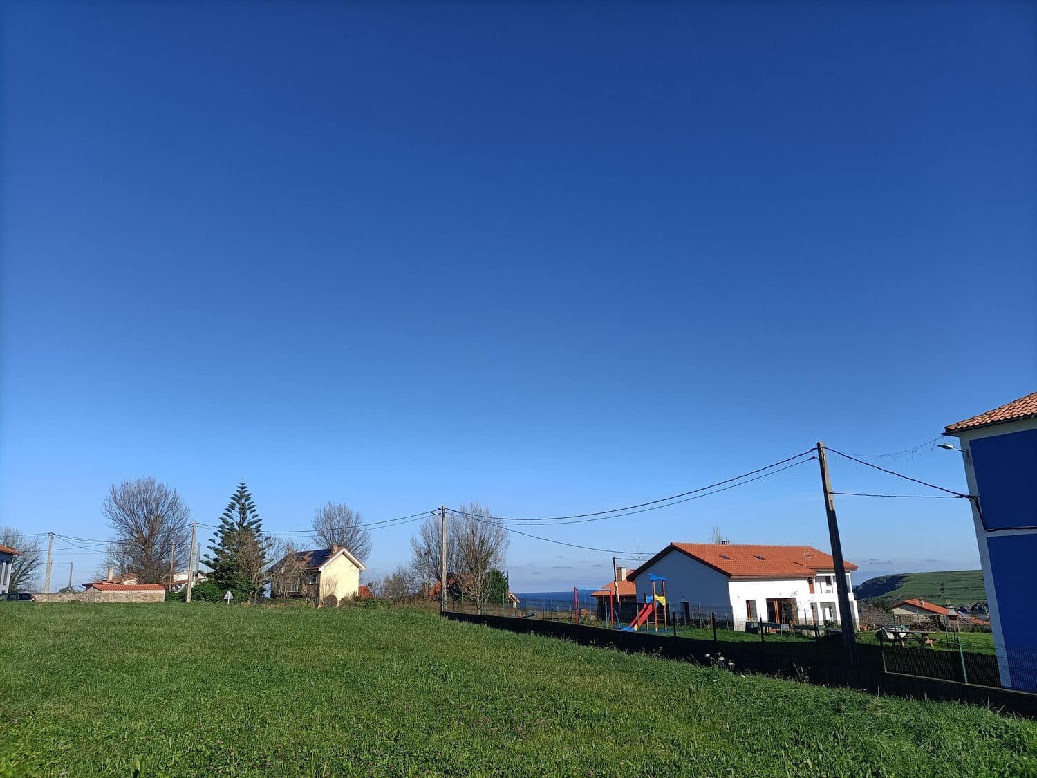 Ubebygd land til salgs i Gozon - € 198 000 (Ref: 6561065)