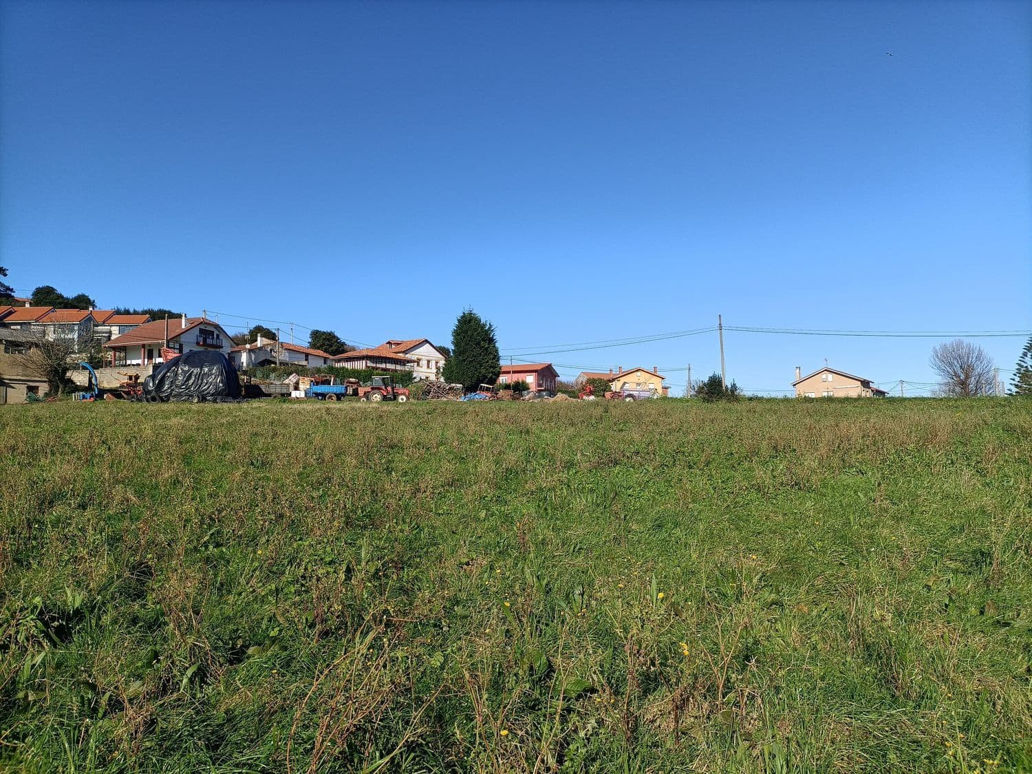 Ubebygd land til salgs i Gozon - € 198 000 (Ref: 6561065)