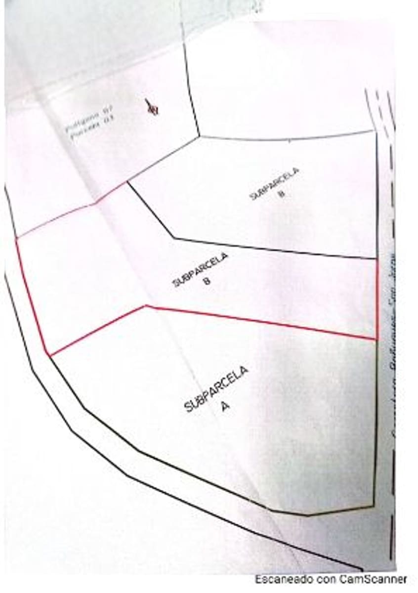 Ubebygd land til salgs i Gozon - € 198 000 (Ref: 6561065)