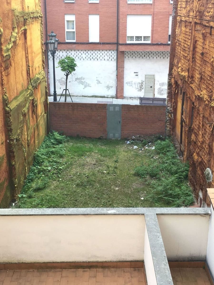 Grunde uden byggetilladelser til salg i Oviedo - € 160.000 (Ref: 6561105)