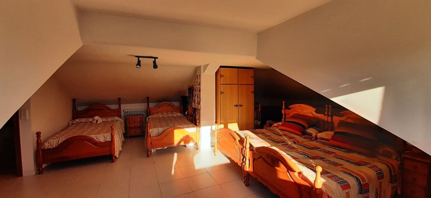 4 soveværelse Villa til salg i Soto del Barco med garage - € 350.000 (Ref: 6738860)