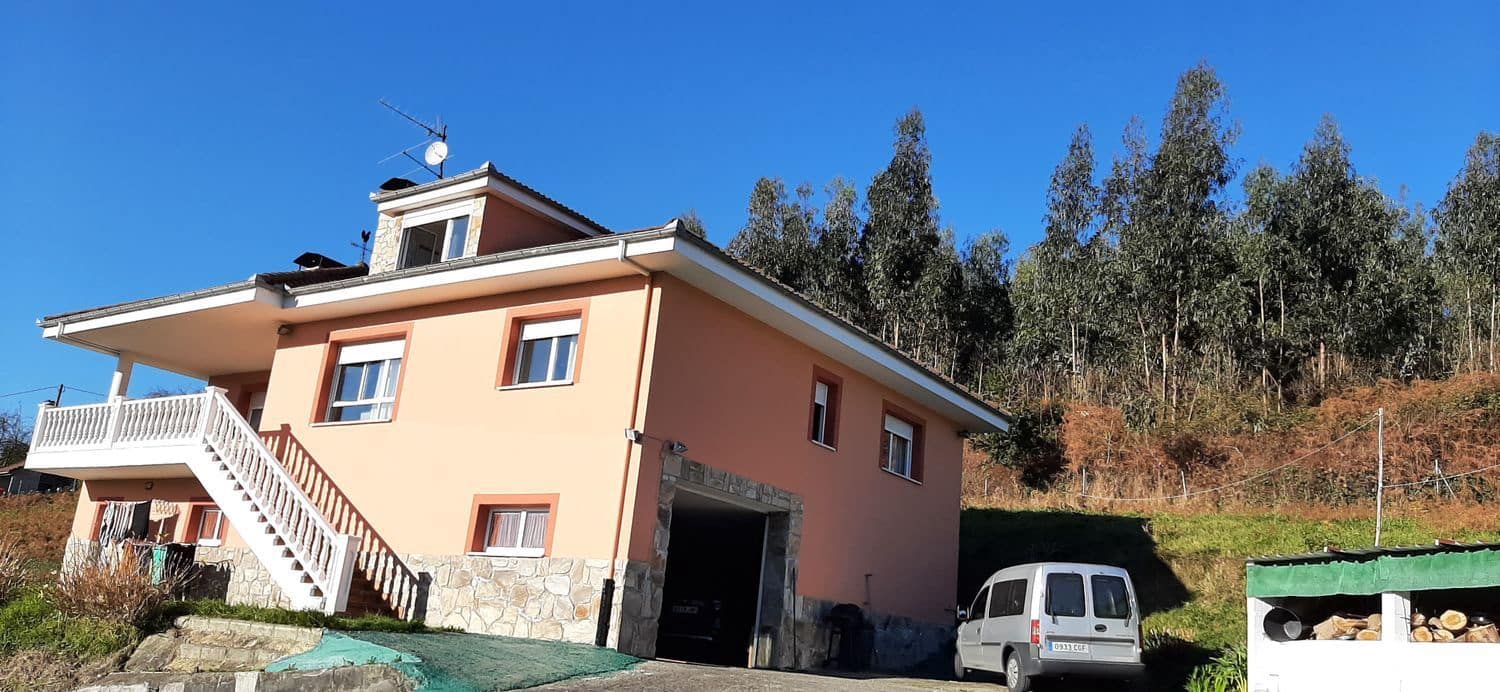 4 soveværelse Villa til salg i Soto del Barco med garage - € 350.000 (Ref: 6738860)