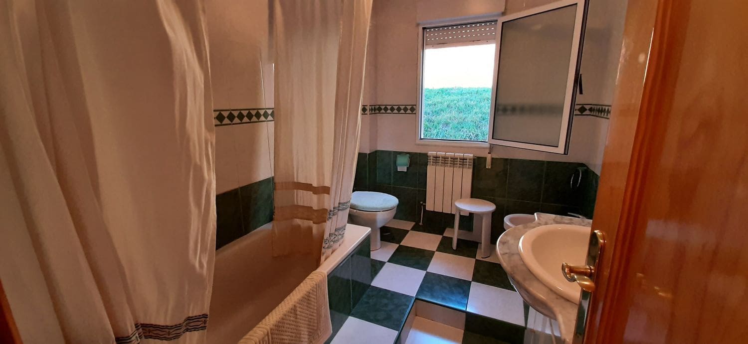 4 soveværelse Villa til salg i Soto del Barco med garage - € 350.000 (Ref: 6738860)