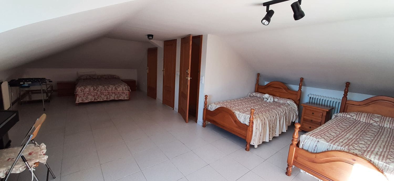 4 soveværelse Villa til salg i Soto del Barco med garage - € 350.000 (Ref: 6738860)