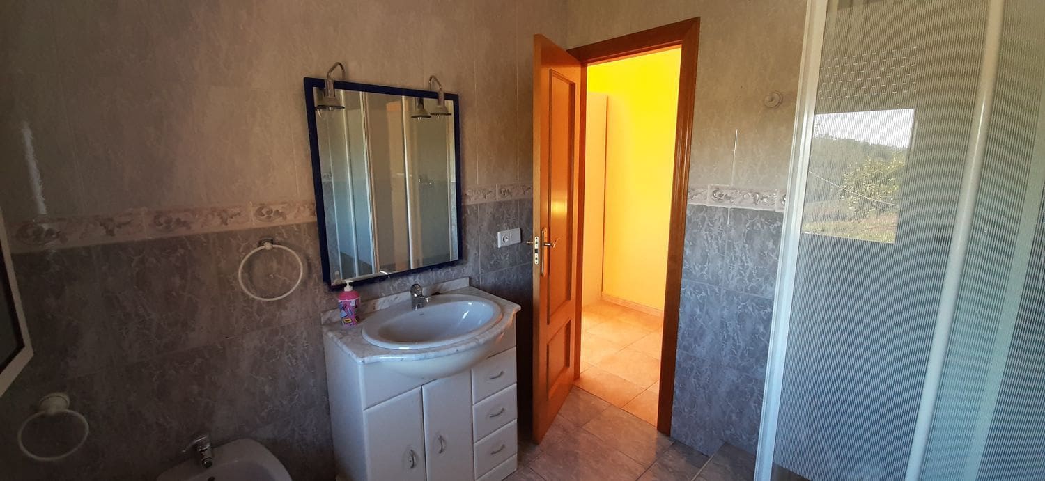 4 soveværelse Villa til salg i Soto del Barco med garage - € 350.000 (Ref: 6738860)