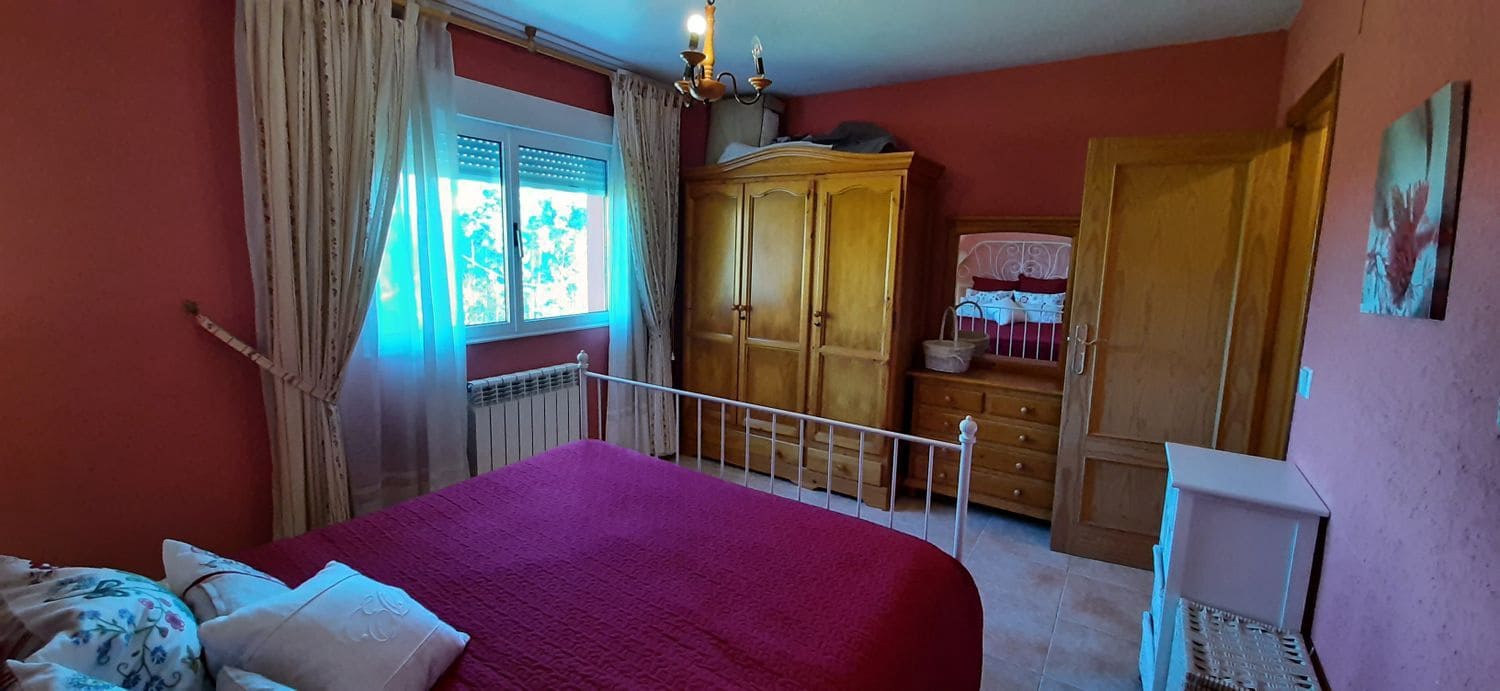 4 soveværelse Villa til salg i Soto del Barco med garage - € 350.000 (Ref: 6738860)