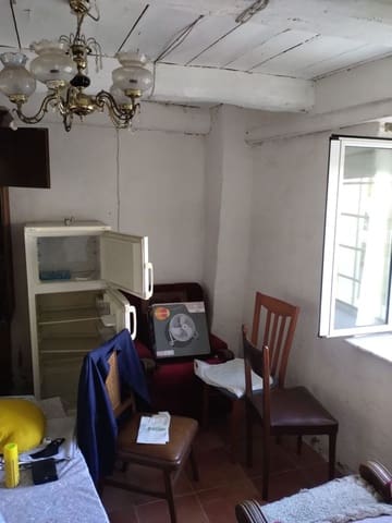 3 makuuhuone Maalaistalo myytävänä paikassa Ardón mukana 
autotalli - 18 000 € (Ref: 6738889)