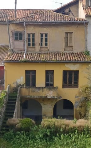 14 bedroom Townhouse for sale in Salas with garage - € 98,000 (Ref: 6738955)