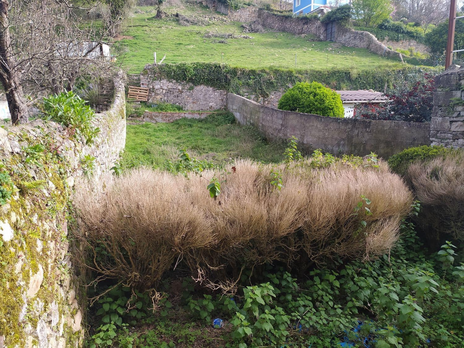 14 soveværelse Byhus til salg i Salas med garage - € 98.000 (Ref: 6738955)