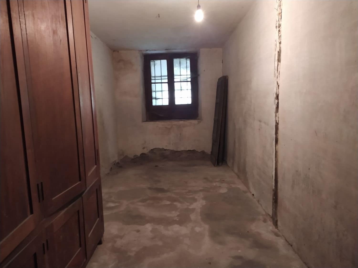 14 soveværelse Byhus til salg i Salas med garage - € 98.000 (Ref: 6738955)