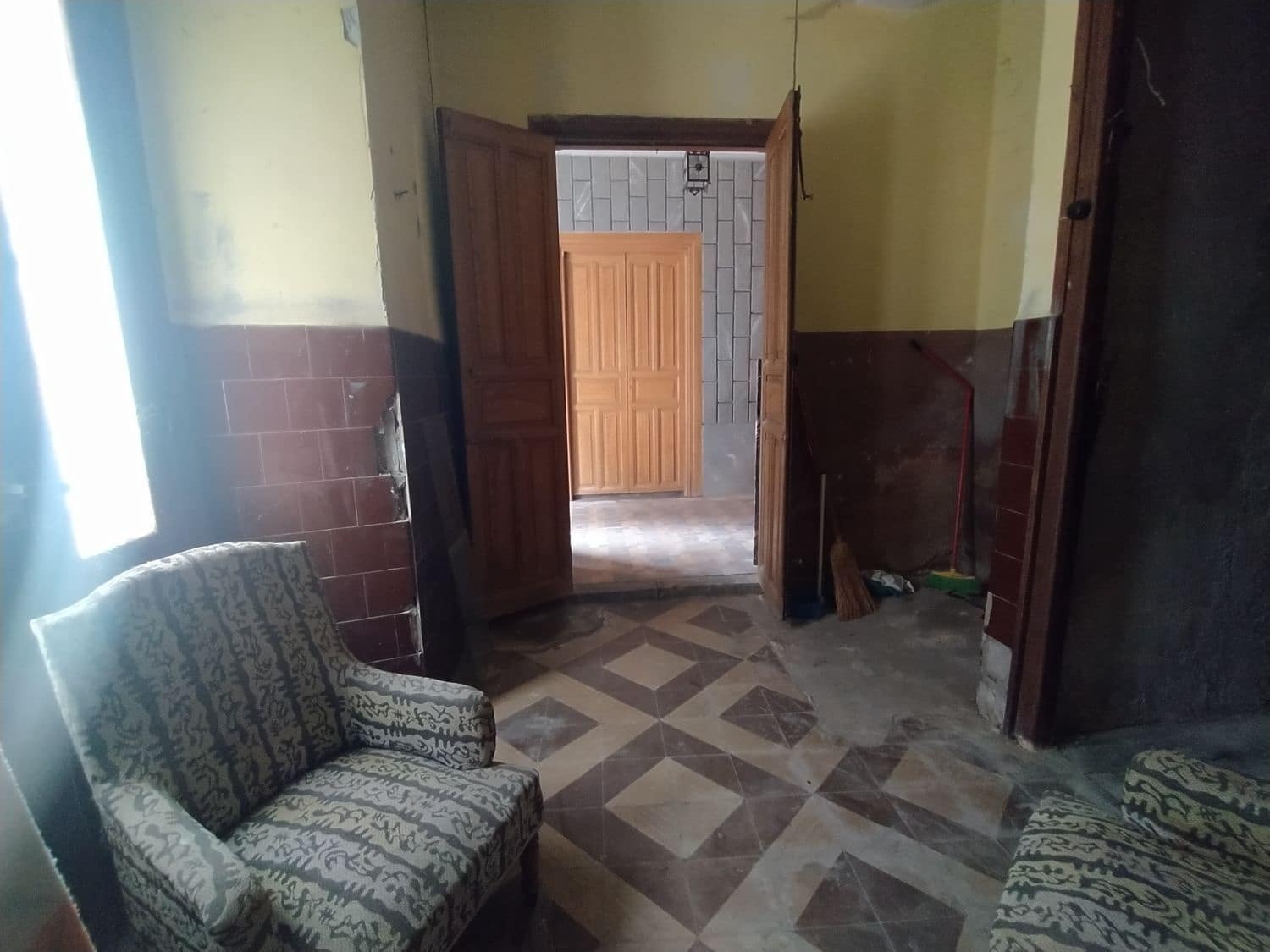 14 soveværelse Byhus til salg i Salas med garage - € 98.000 (Ref: 6738955)