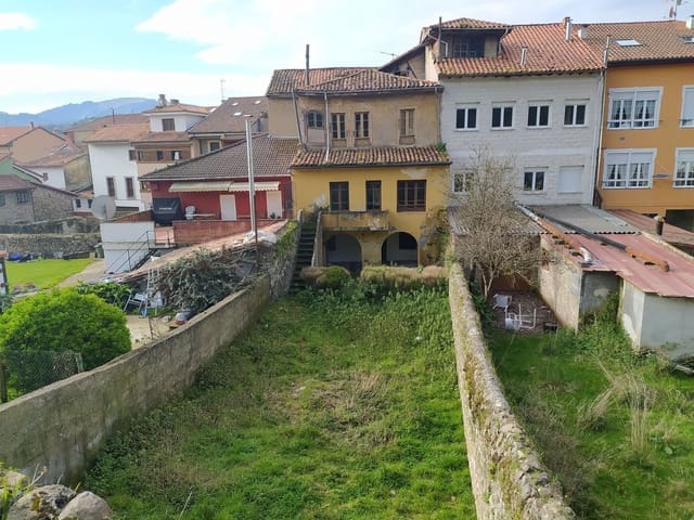 14 bedroom Townhouse for sale in Salas with garage - € 98,000 (Ref: 6738955)