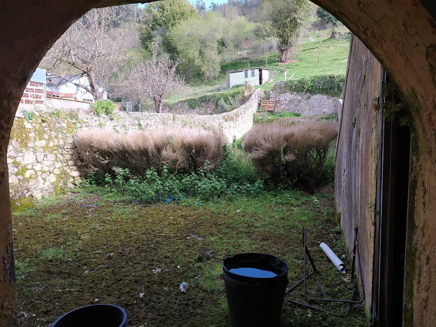 14 soveværelse Byhus til salg i Salas med garage - € 98.000 (Ref: 6738955)