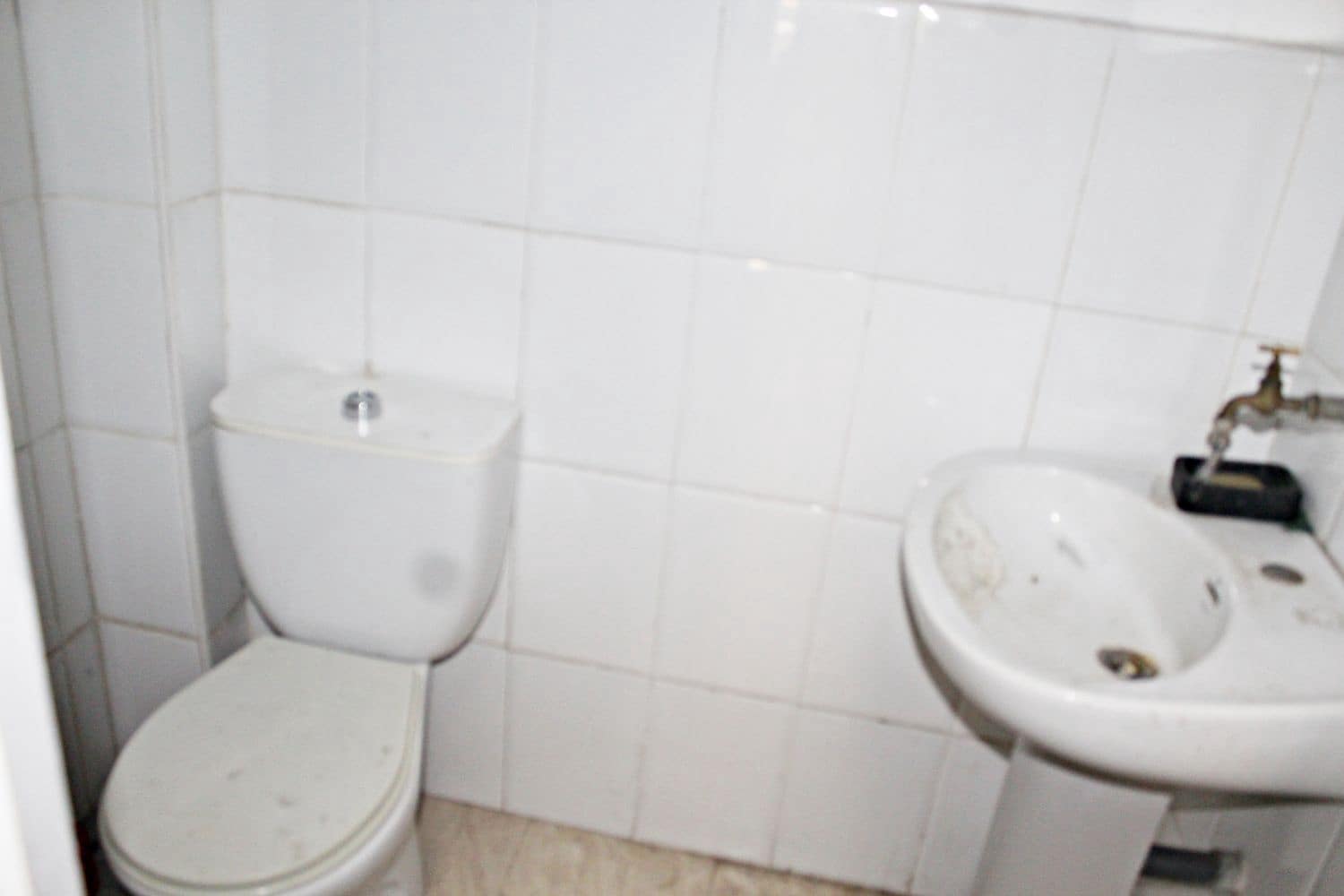 Erhverv til salg i Gijon - € 69.900 (Ref: 7014969)