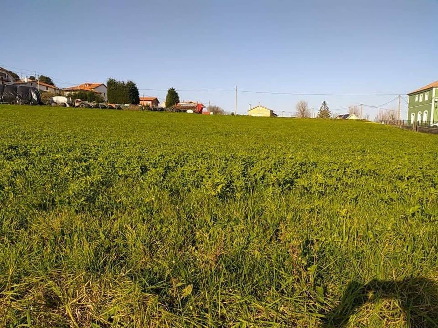 Grunde uden byggetilladelser til salg i Gozon - € 70.000 (Ref: 7015048)