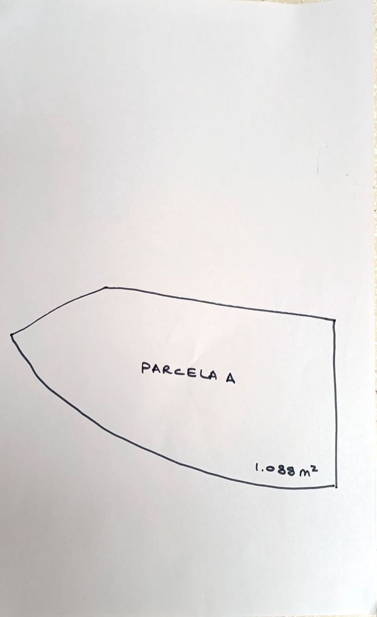 Grunde uden byggetilladelser til salg i Gozon - € 70.000 (Ref: 7015048)