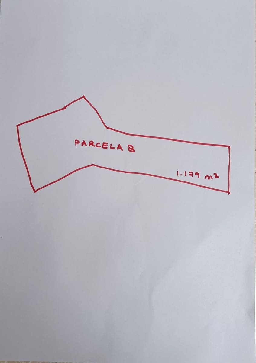 Grunde uden byggetilladelser til salg i Gozon - € 70.000 (Ref: 7015048)