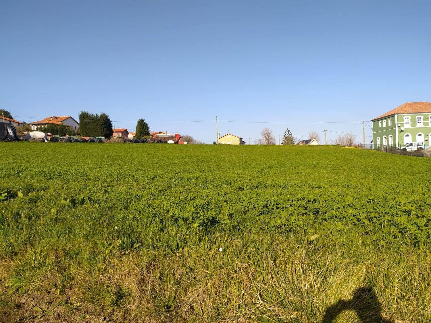 Grunde uden byggetilladelser til salg i Gozon - € 70.000 (Ref: 7015048)