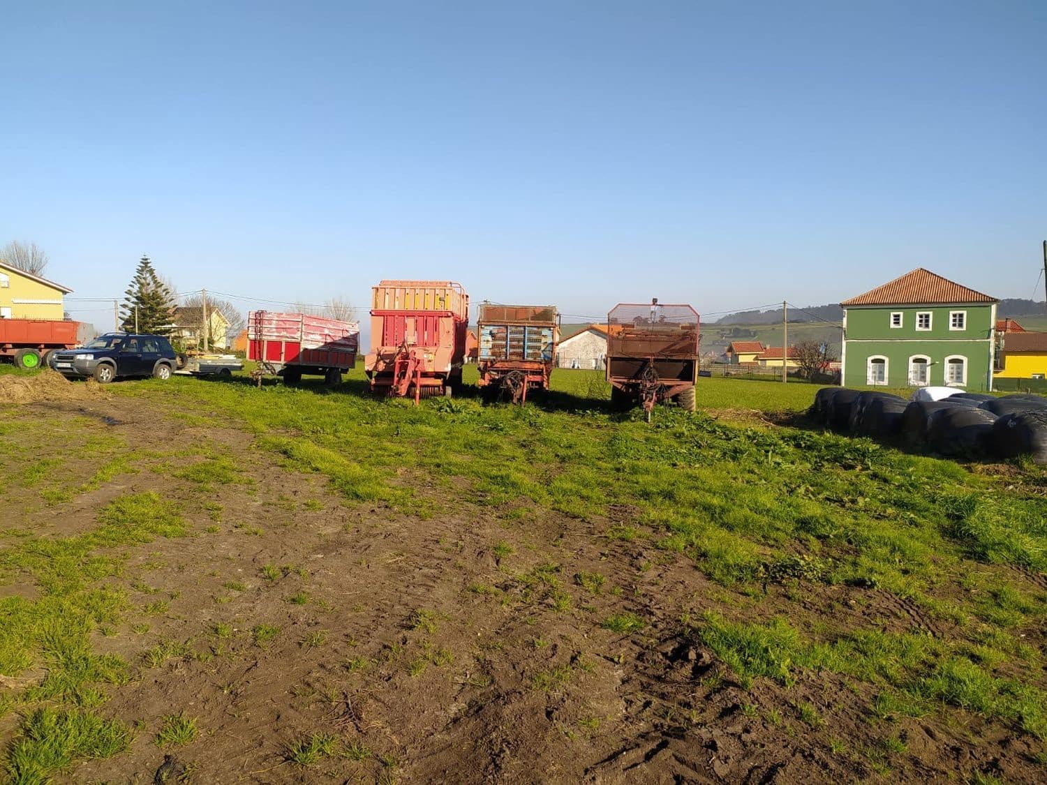 Grunde uden byggetilladelser til salg i Gozon - € 70.000 (Ref: 7015048)