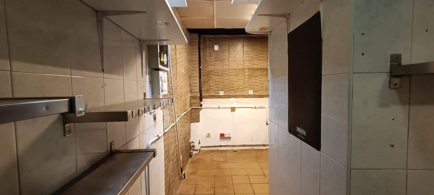 Restaurant/Bar til salg i Gijon - € 83.000 (Ref: 7154181)