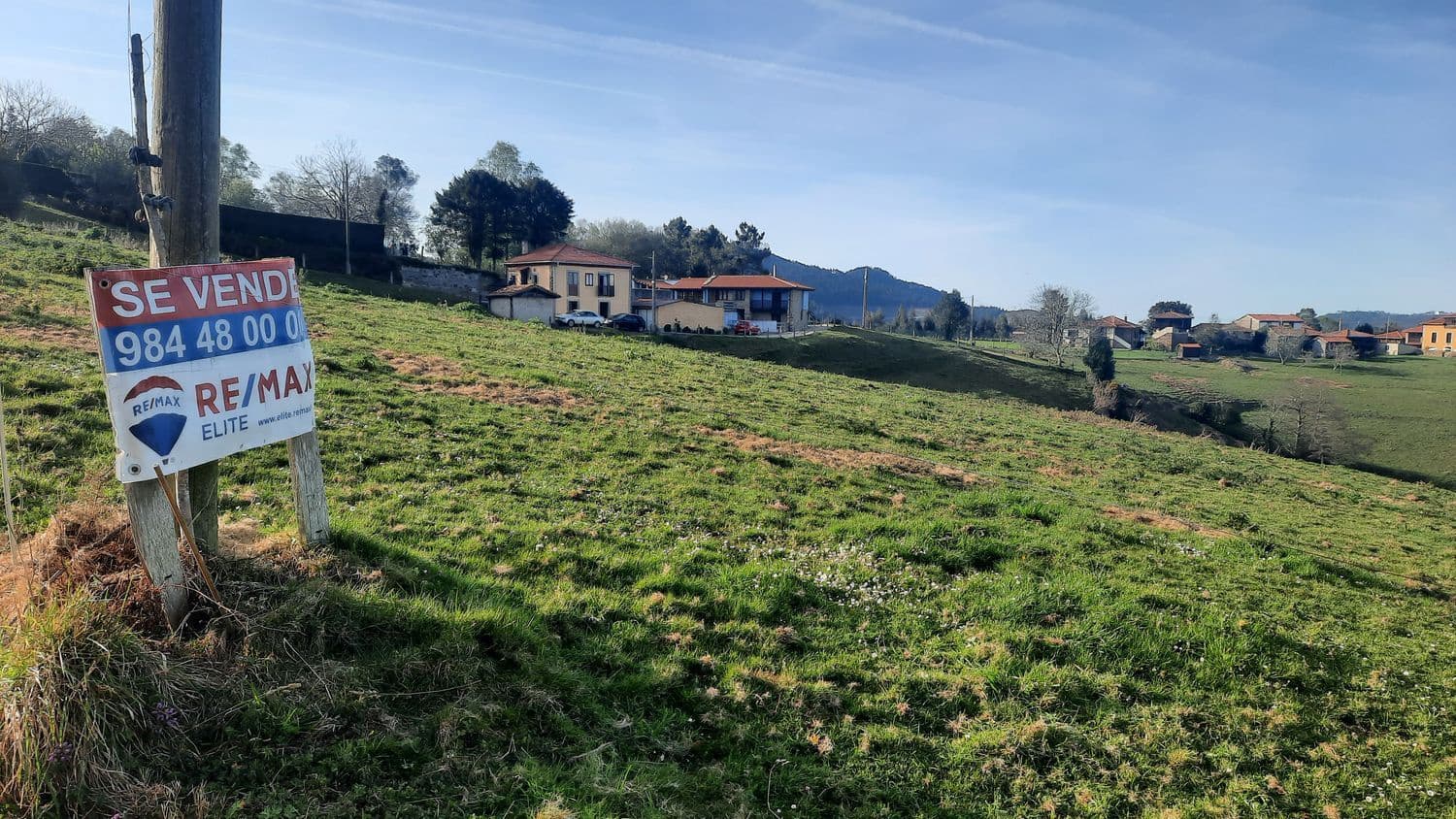 Mark till salu i Cudillero - 38 000 € (Ref: 7172371)