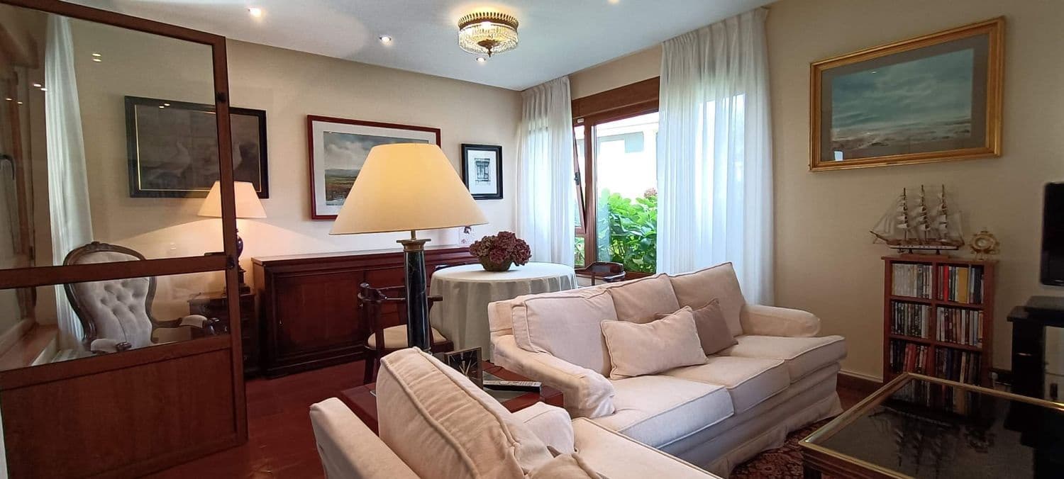 6 quarto Moradia para venda em Gozon com garagem - 1 000 000 € (Ref: 7211377)