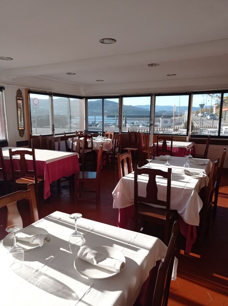 6 soveværelse Restaurant/Bar til salg i Villaviciosa med garage - € 760.000 (Ref: 7341182)