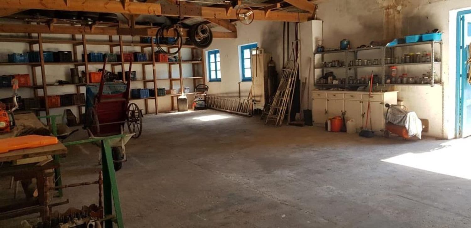 9 bedroom Finca/Country House for sale in Soto del Barco with garage - € 595,000 (Ref: 7442971)