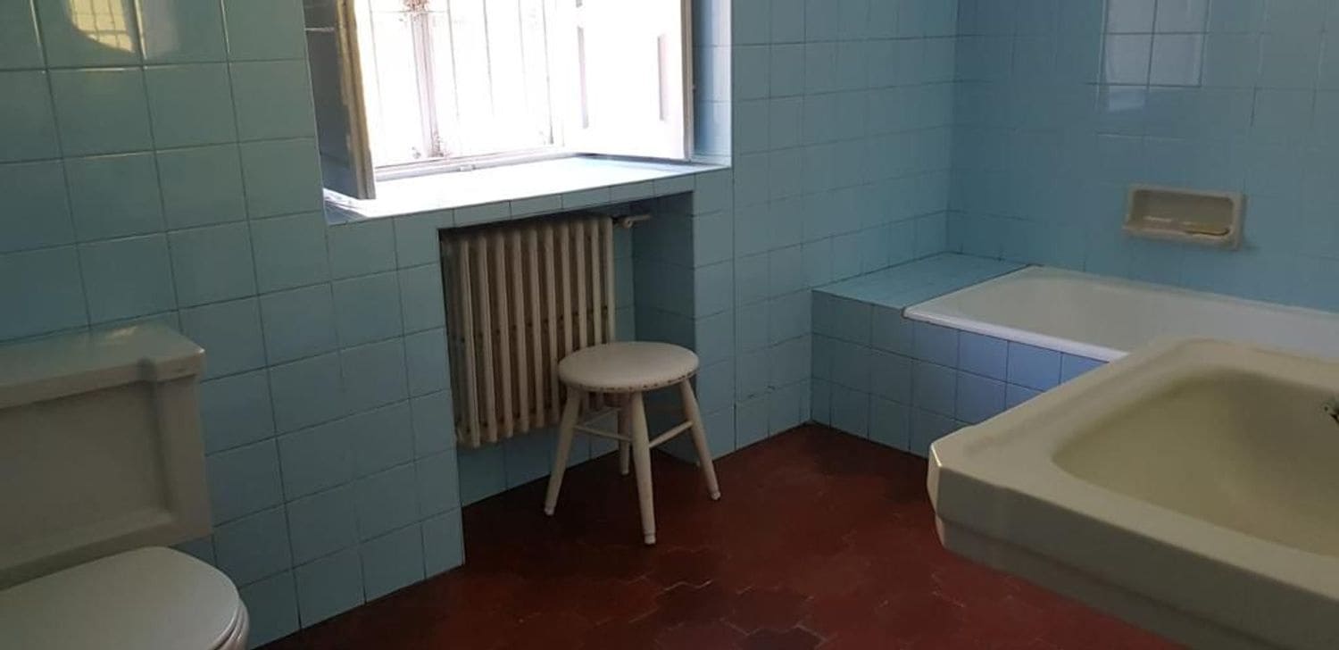 9 bedroom Finca/Country House for sale in Soto del Barco with garage - € 595,000 (Ref: 7442971)