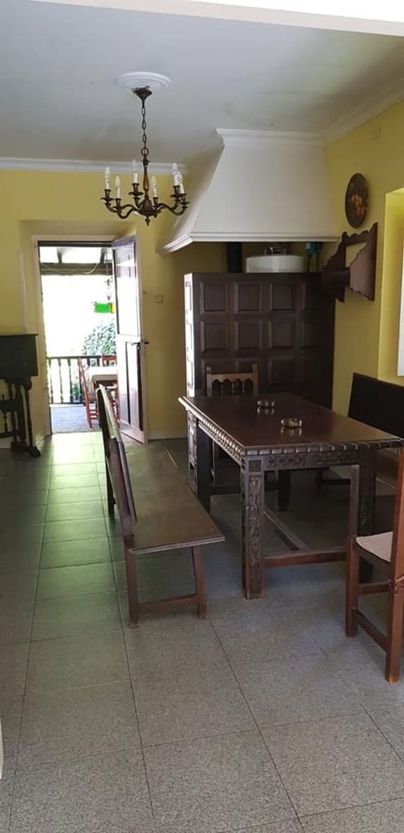 9 bedroom Finca/Country House for sale in Soto del Barco with garage - € 595,000 (Ref: 7442971)