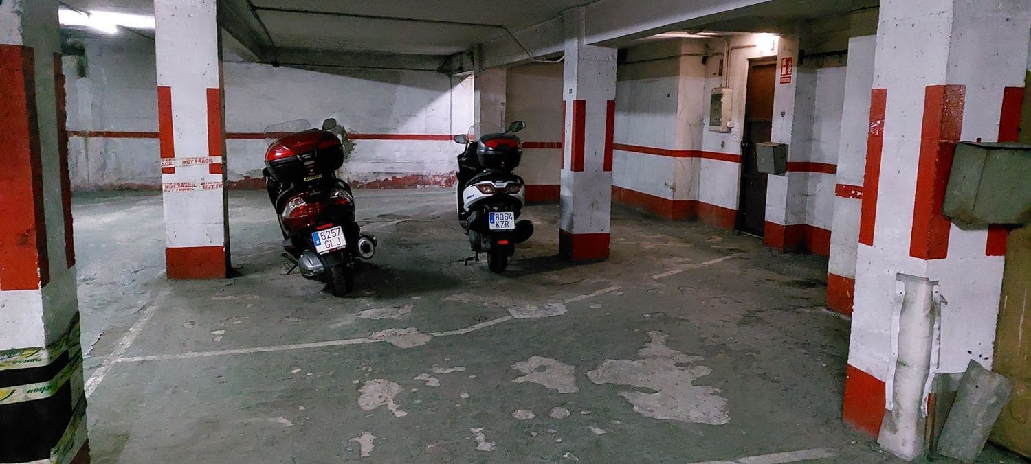 Garage til salg i Gijon - € 9.400 (Ref: 7442975)