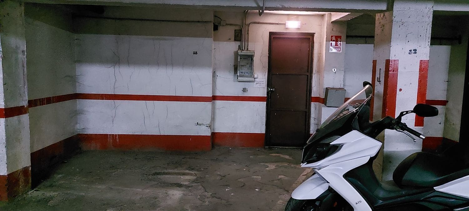 Garage til salg i Gijon - € 9.400 (Ref: 7442975)