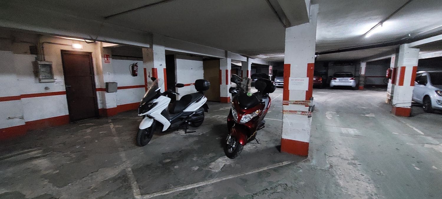 Garage til salg i Gijon - € 9.400 (Ref: 7442975)