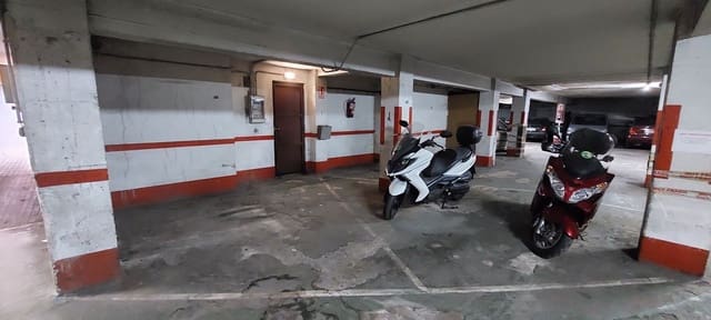 Garage for sale in Centro Urbano, Gijón - € 9,400 (Ref: 7442975)