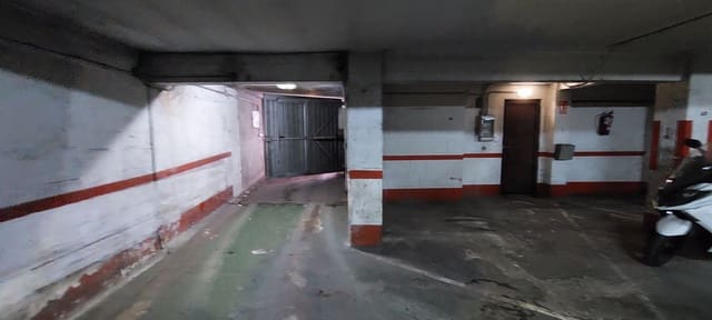 Garage for sale in Centro Urbano, Gijón - € 9,400 (Ref: 7442975)
