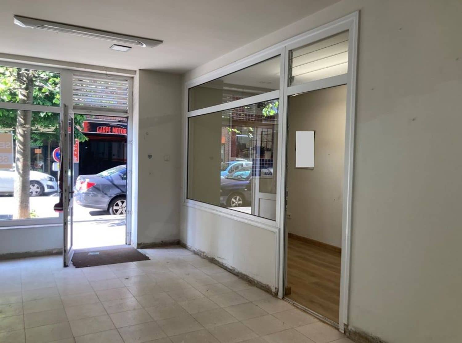 Erhverv til leje i Gijon - € 700 (Ref: 7596275)