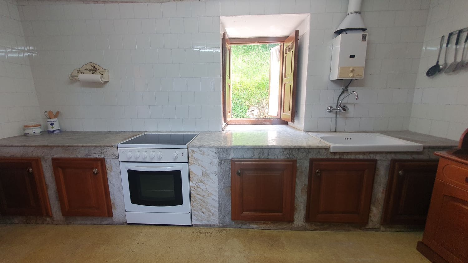 3 soverom Finca/Herregård til salgs i Soto del Barco - € 79 000 (Ref: 7624008)