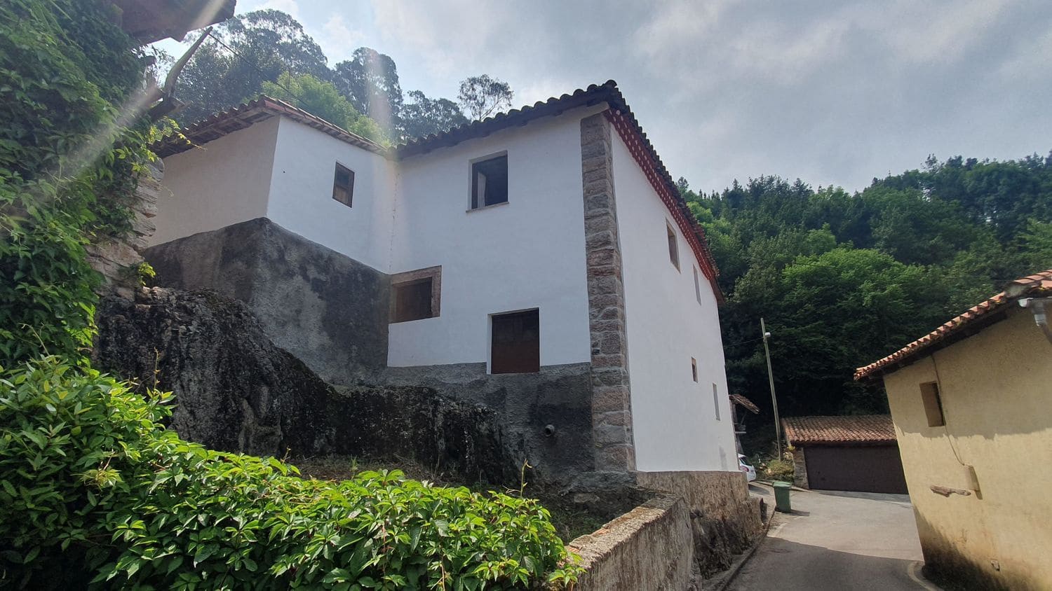 3 soverom Finca/Herregård til salgs i Soto del Barco - € 79 000 (Ref: 7624008)