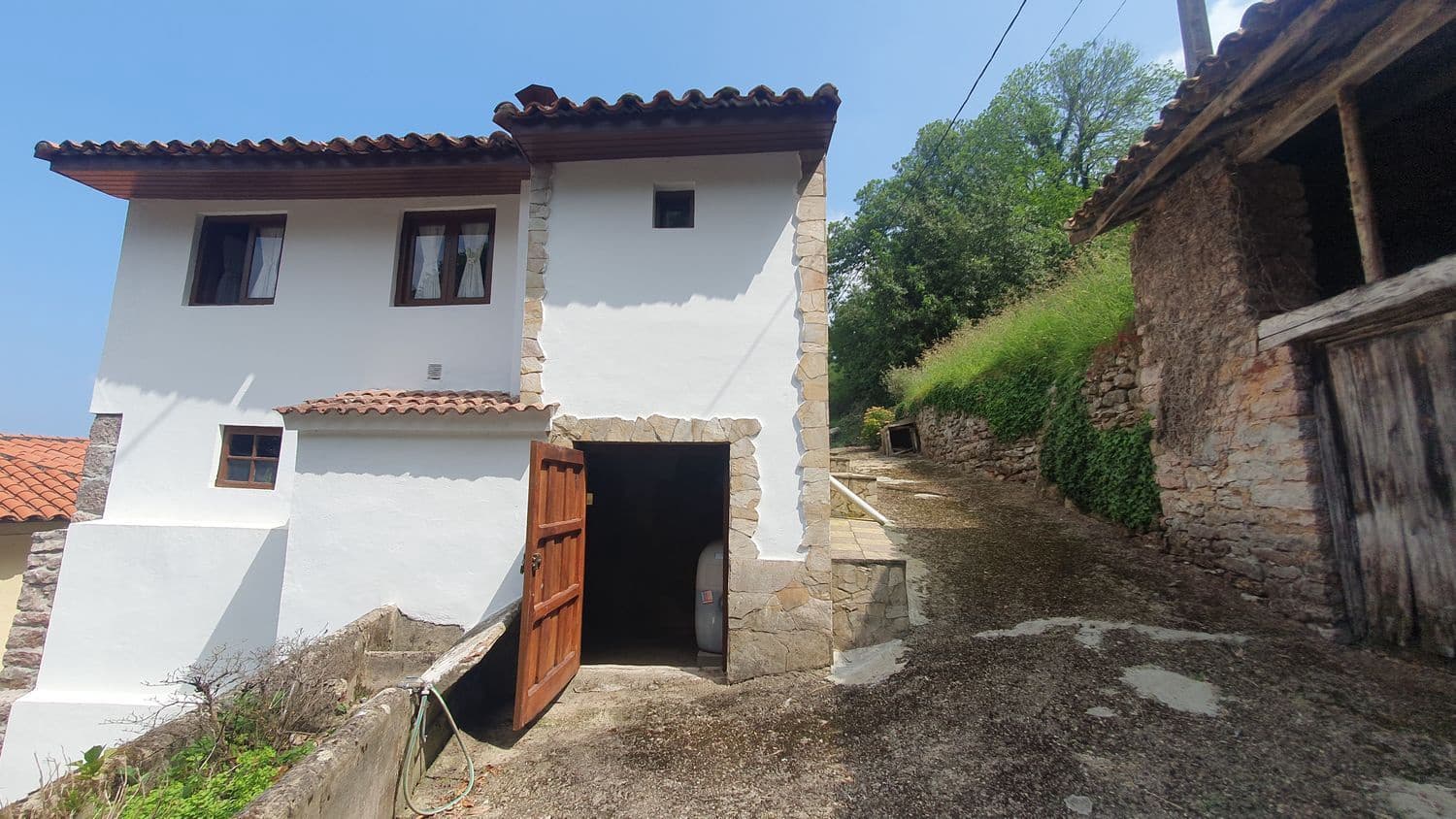 3 soverom Finca/Herregård til salgs i Soto del Barco - € 79 000 (Ref: 7624008)