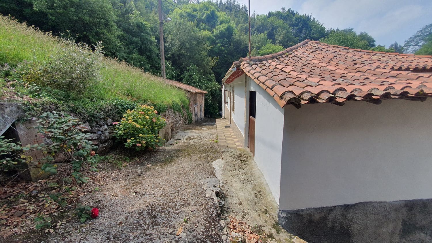 3 soverom Finca/Herregård til salgs i Soto del Barco - € 79 000 (Ref: 7624008)