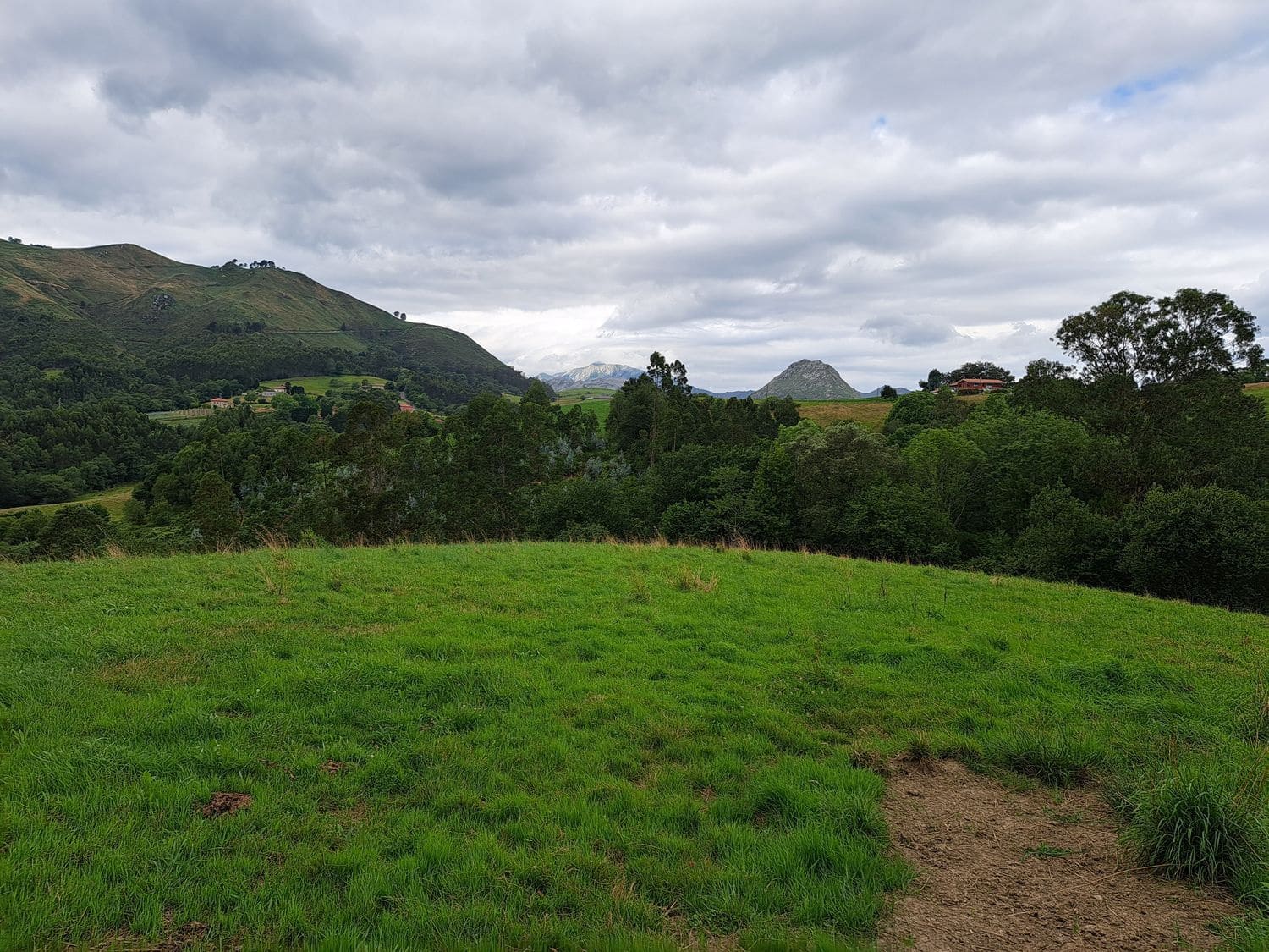 2 soveværelse Finca/Landehus til salg i Ribadesella med garage - € 299.900 (Ref: 7710983)